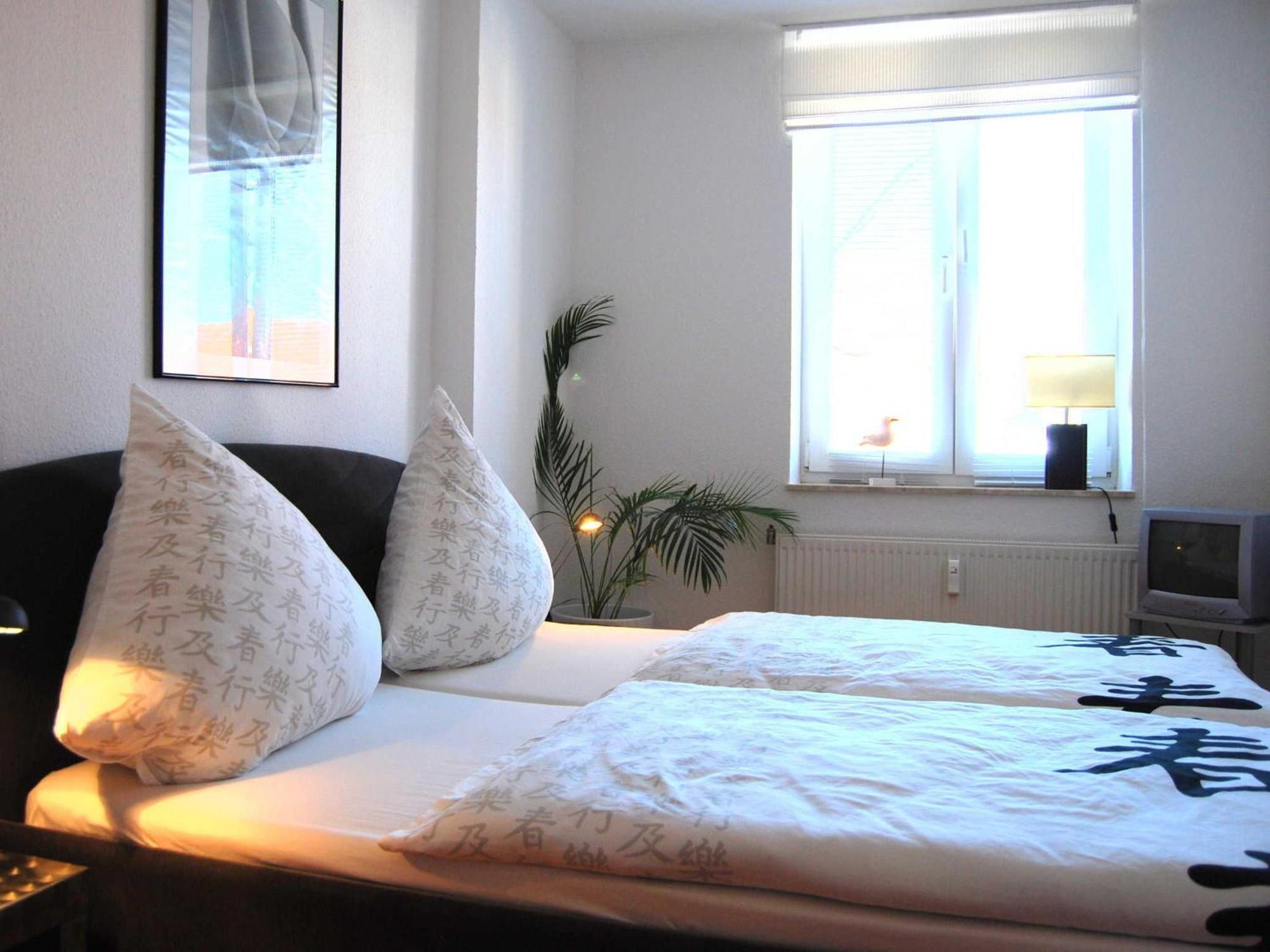Ferienwohnung Warnemuende Am Kurpark Rostock Kültér fotó
